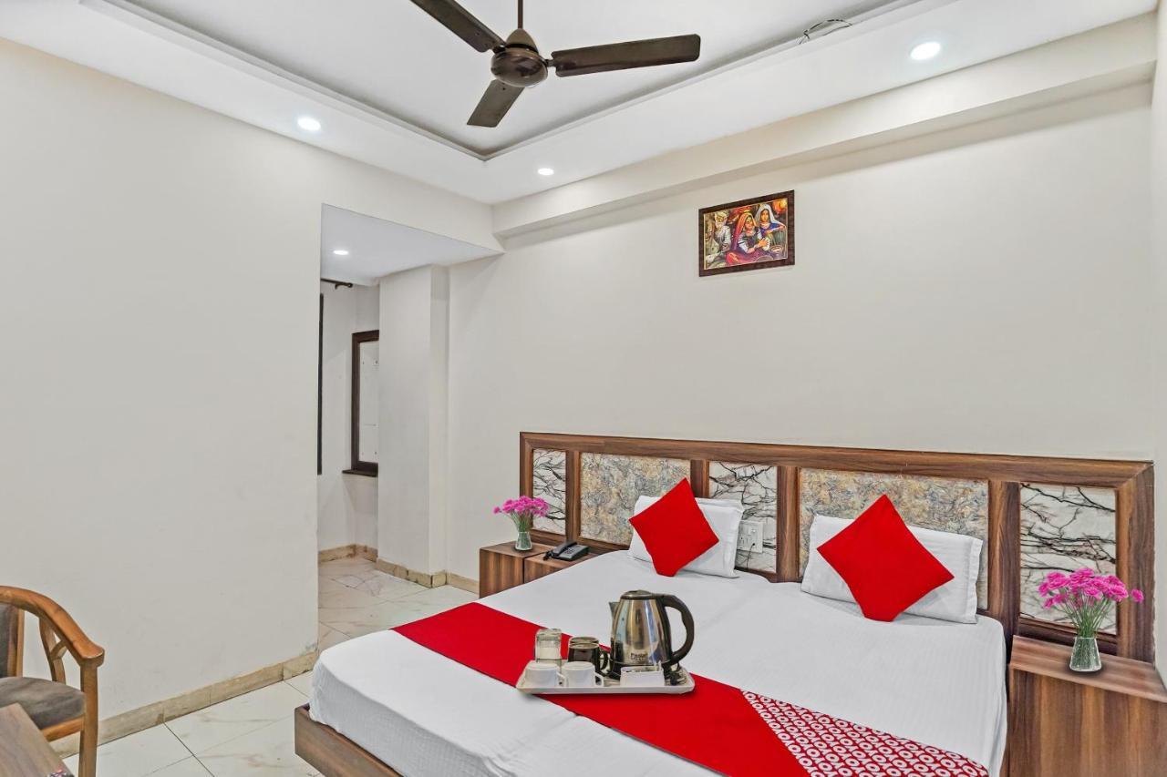 Oyo 88326 Hotel Cloud 9 New Delhi Eksteriør bilde