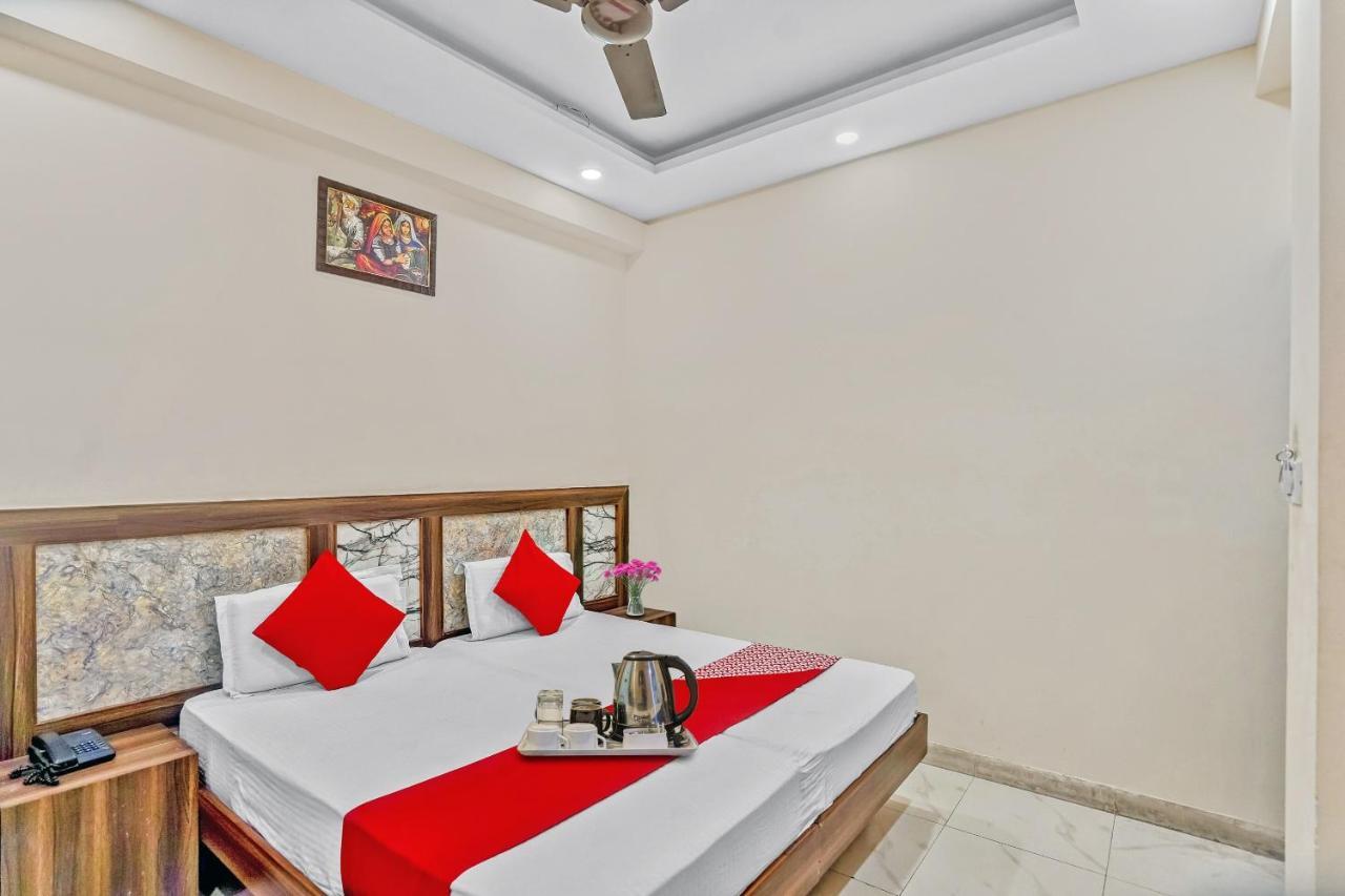 Oyo 88326 Hotel Cloud 9 New Delhi Eksteriør bilde
