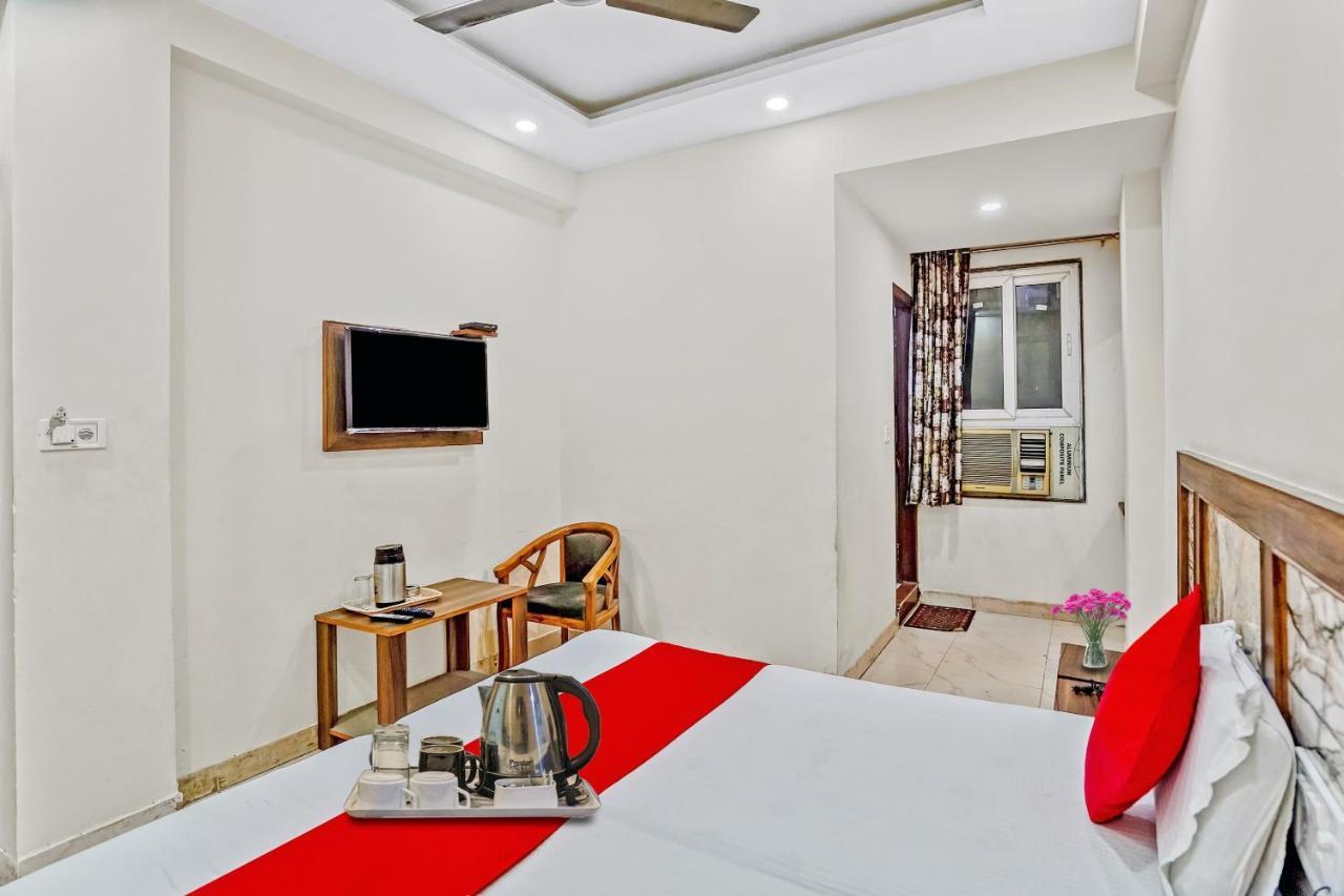 Oyo 88326 Hotel Cloud 9 New Delhi Eksteriør bilde