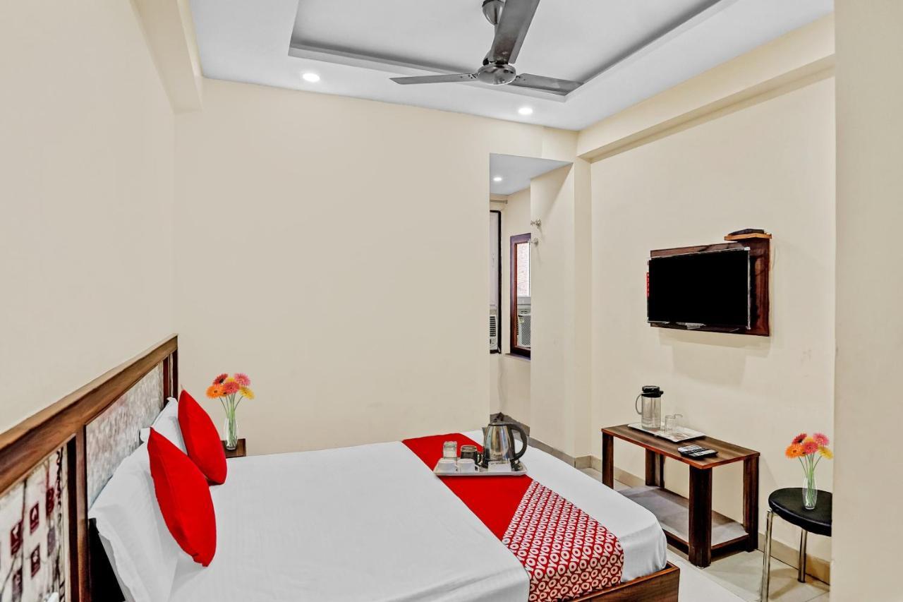 Oyo 88326 Hotel Cloud 9 New Delhi Eksteriør bilde
