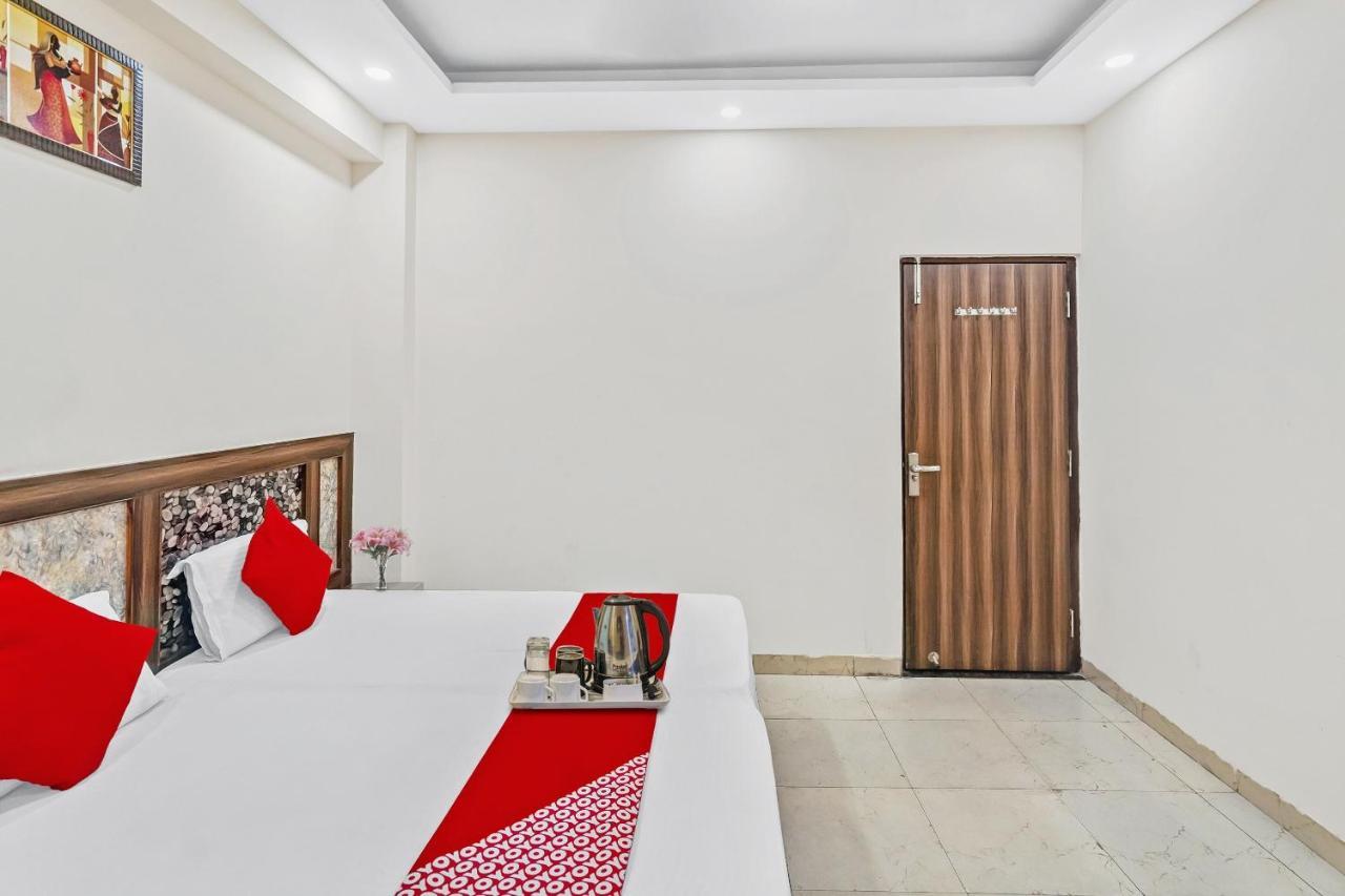 Oyo 88326 Hotel Cloud 9 New Delhi Eksteriør bilde