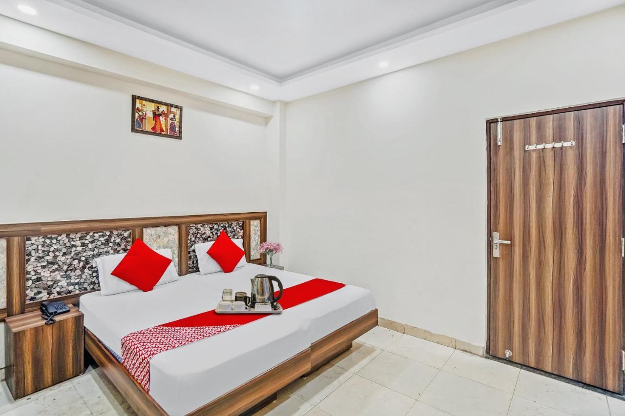 Oyo 88326 Hotel Cloud 9 New Delhi Eksteriør bilde