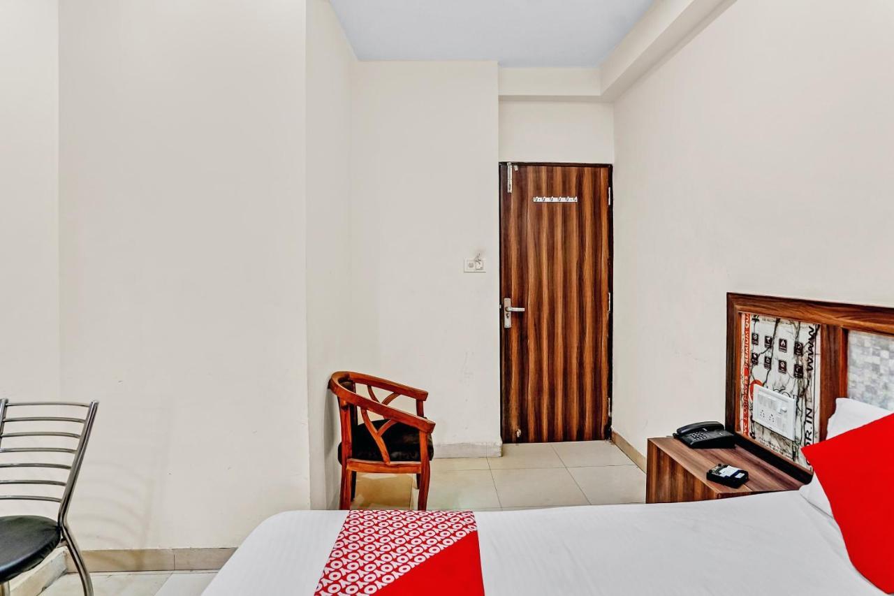 Oyo 88326 Hotel Cloud 9 New Delhi Eksteriør bilde